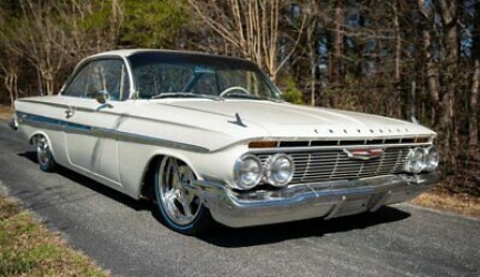 1961 Chevrolet Impala Bubble Top 327/4-Speed