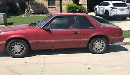 1992 Ford Mustang Red