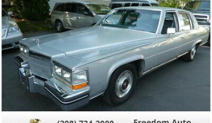 1985 Cadillac Fleetwood 4 door