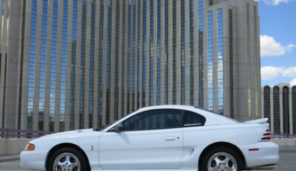 1994 Ford Mustang —