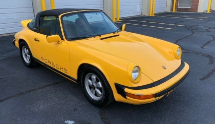 1977 Porsche 911 2 door