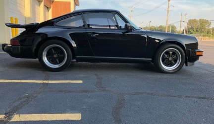 1987 Porsche 911 2 door